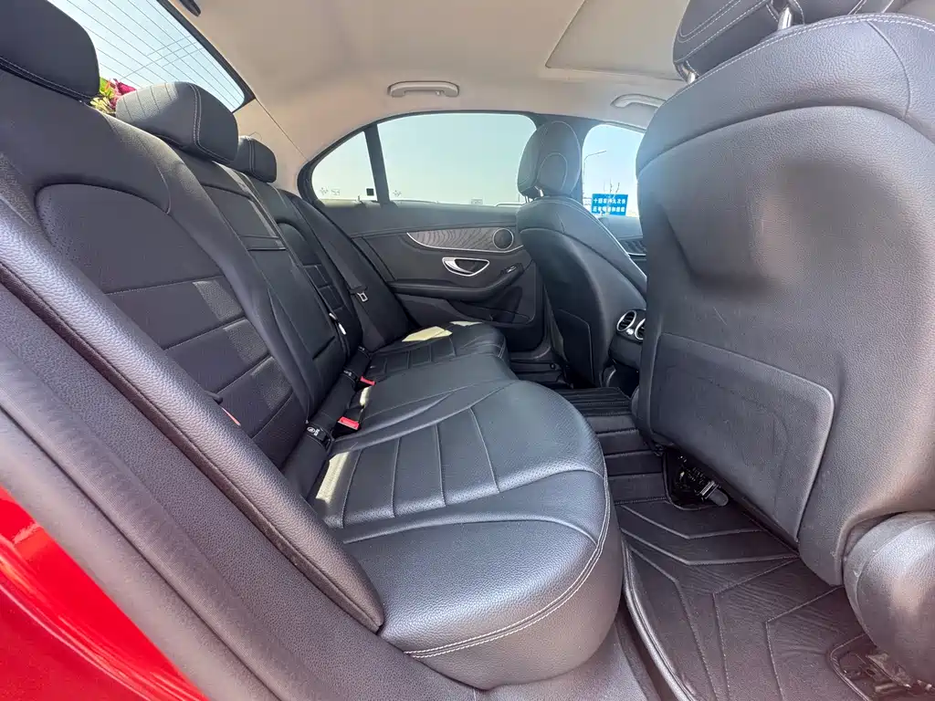 Mercedes-Benz C-Class 2018 — фото 10