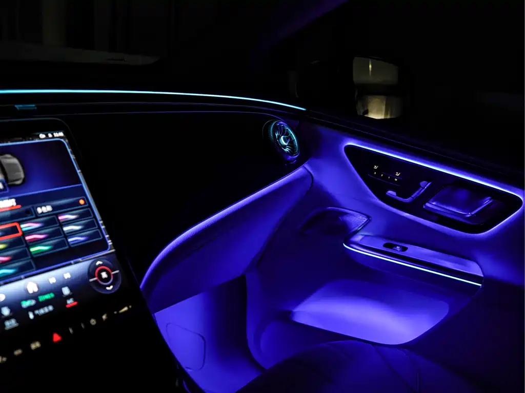 Mercedes-Benz EQE SUV 2024 — фото 19