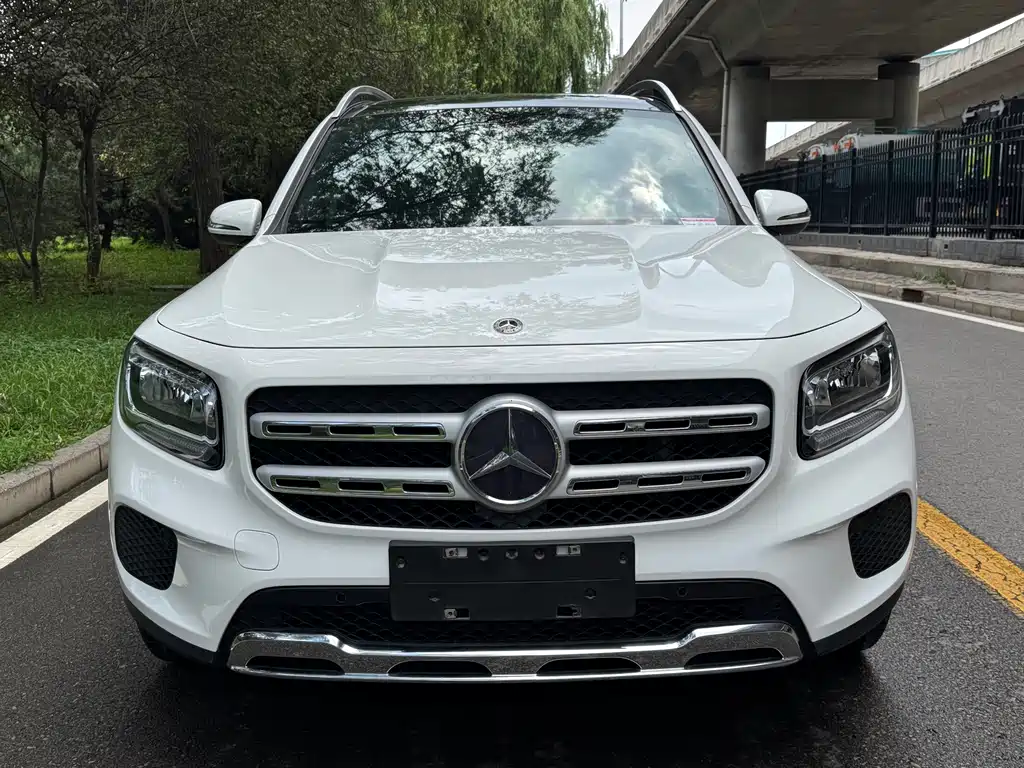 Mercedes-Benz GLB 2021