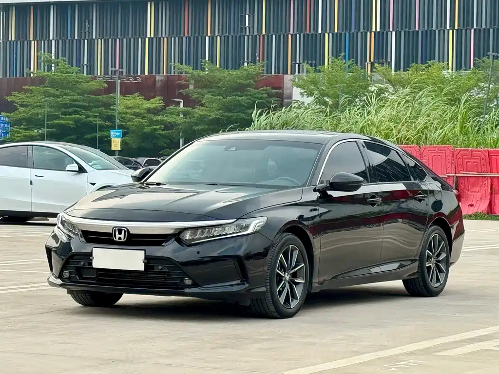 Honda Inspire 2022 — фото 1