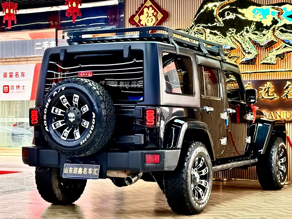 Jeep Wrangler 2013 — фото 16