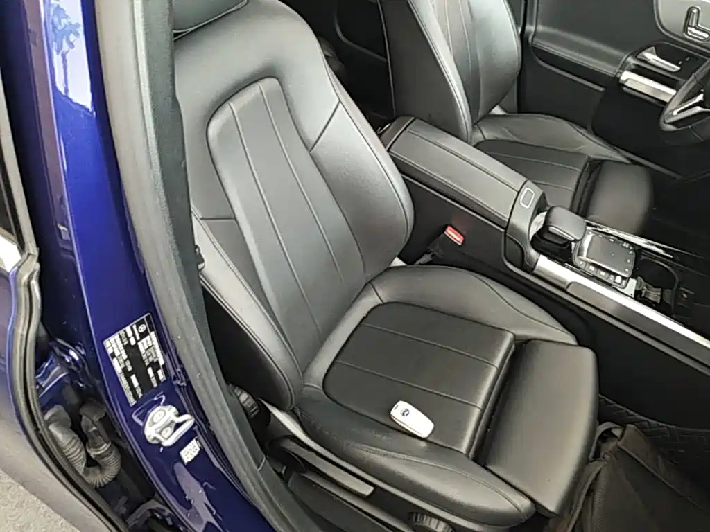 Mercedes-Benz GLB 2020 — фото 25