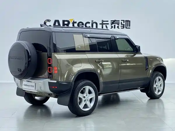 Land Rover Defender 2020