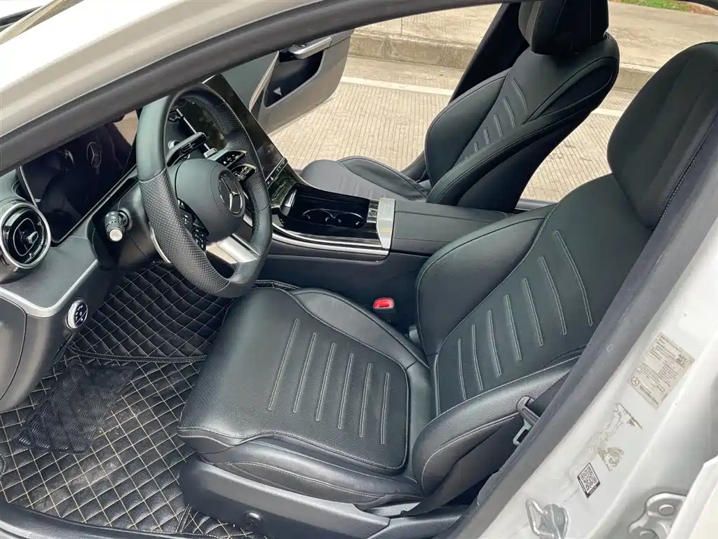 Mercedes-Benz C-Class 2022 — фото 9