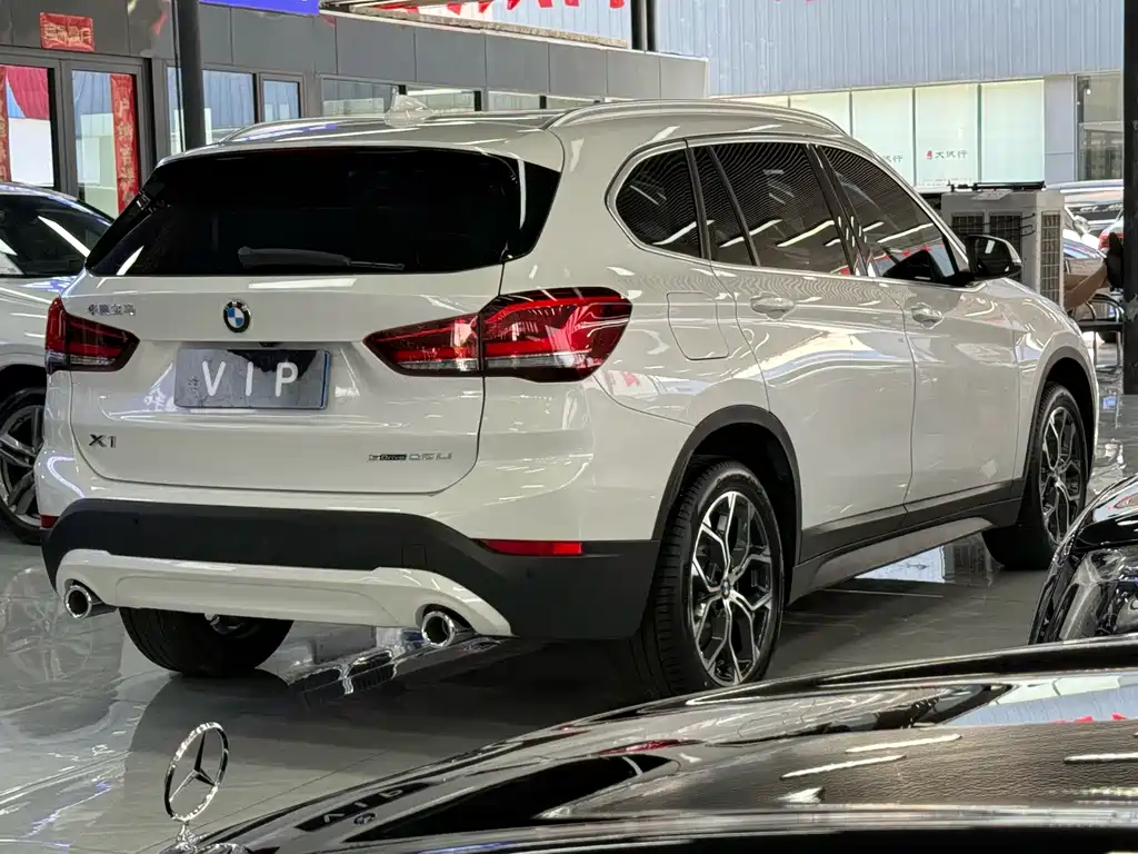 BMW X1 2022 — фото 12