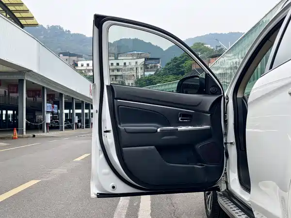 Mitsubishi Jinxuan ASX 2018