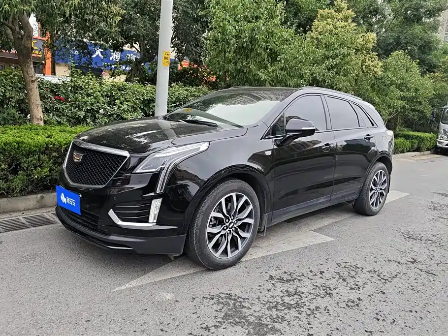 Cadillac XT5 2022 — фото 1