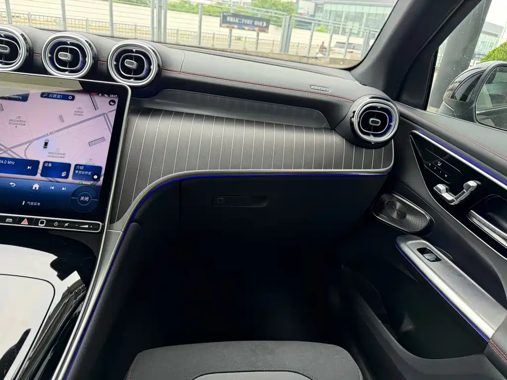 Mercedes-Benz GLC AMG 2025 — фото 24