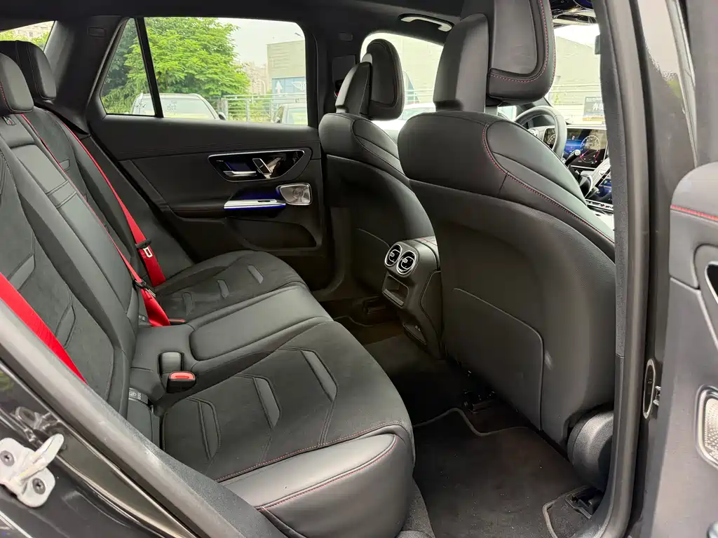 Mercedes-Benz GLC AMG 2025 — фото 18