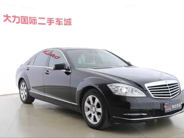 Mercedes-Benz S-Class 2012