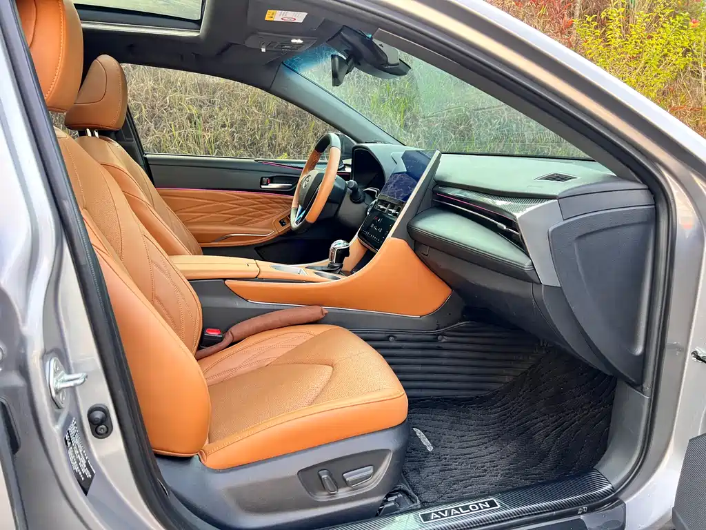 Toyota Avalon 2022 — фото 13