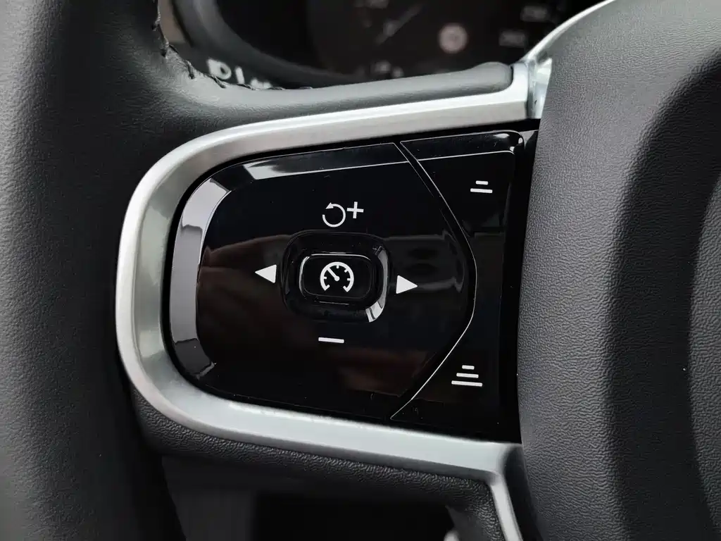 Volvo V90 2021 — фото 27