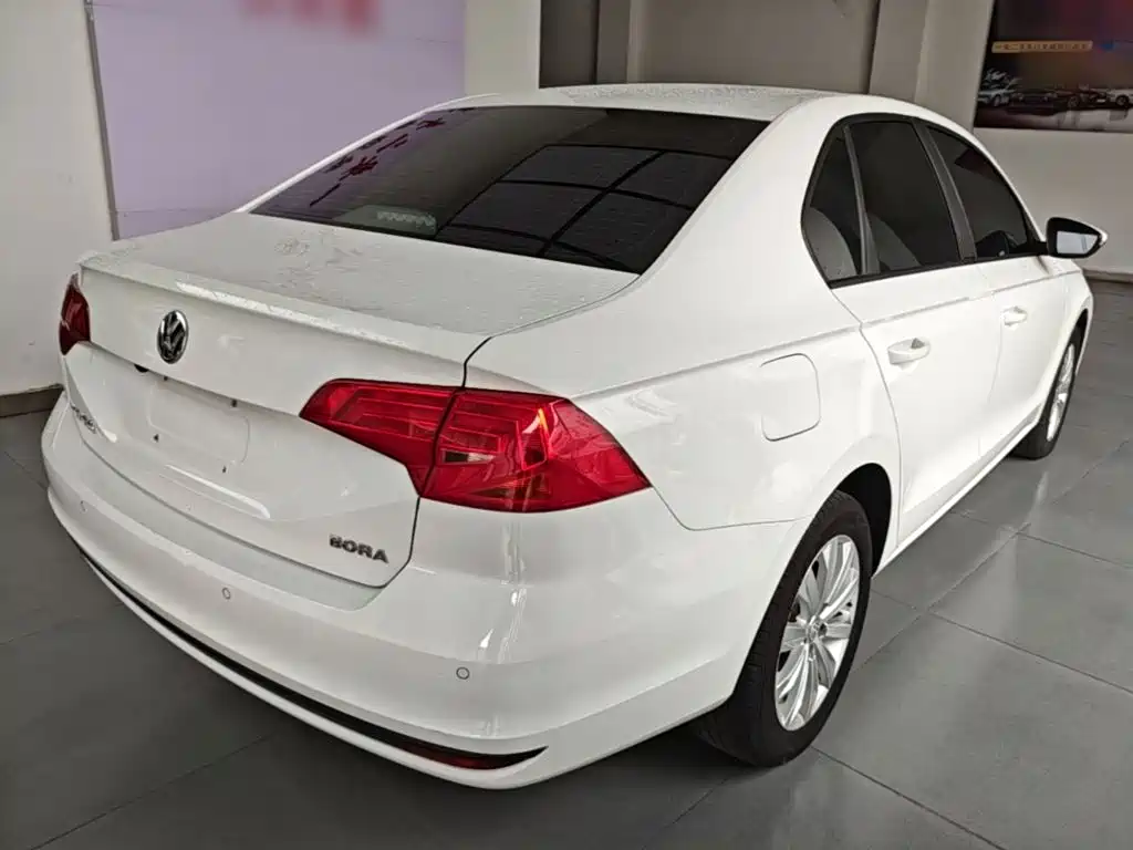 Volkswagen Bora 2021