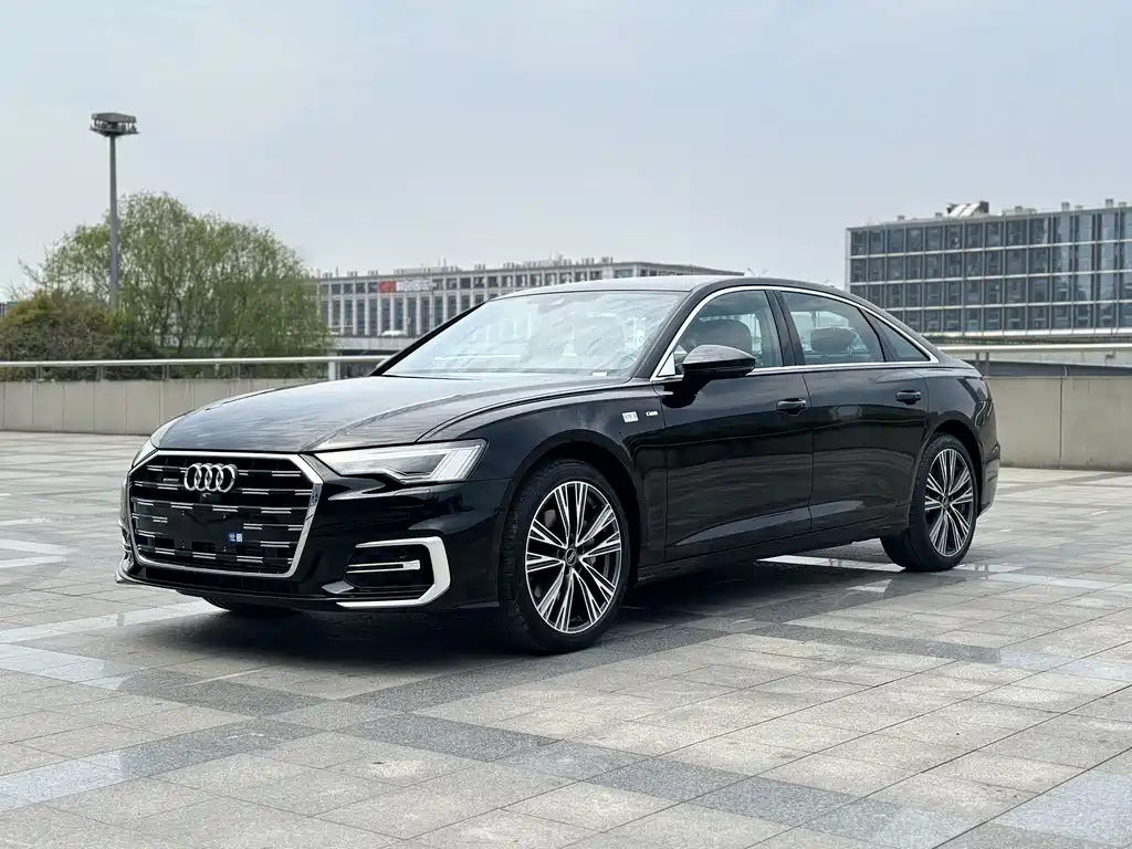 Audi A6L 2026 — фото 1