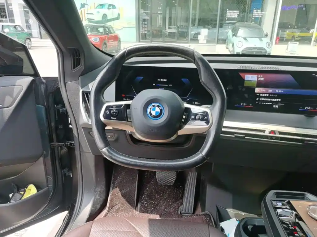BMW iX 2023 — фото 15