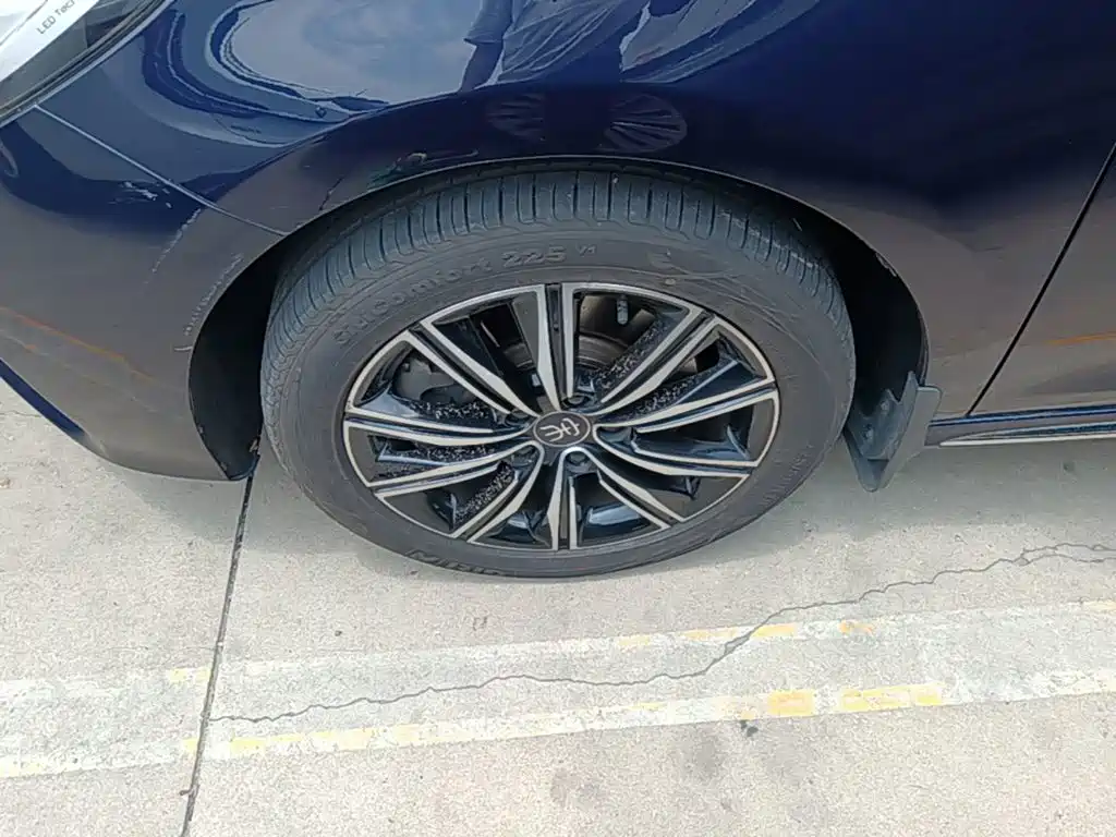 BYD MAX New Energy 2019 — фото 23