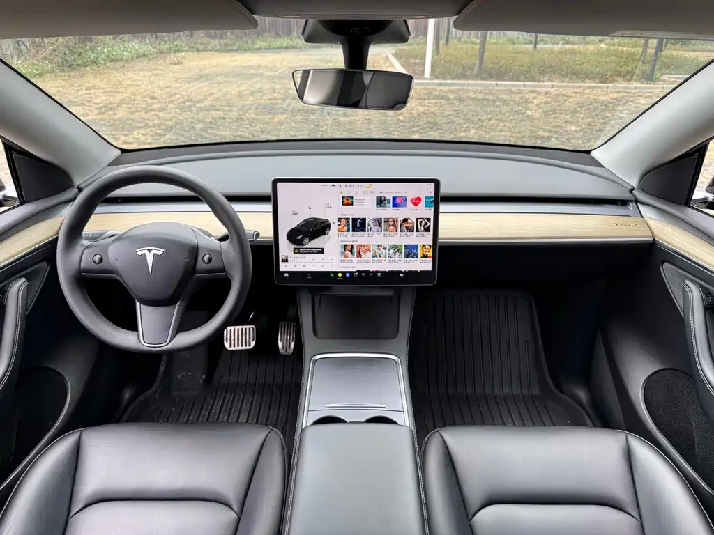 Tesla Model Y 2023 — фото 7
