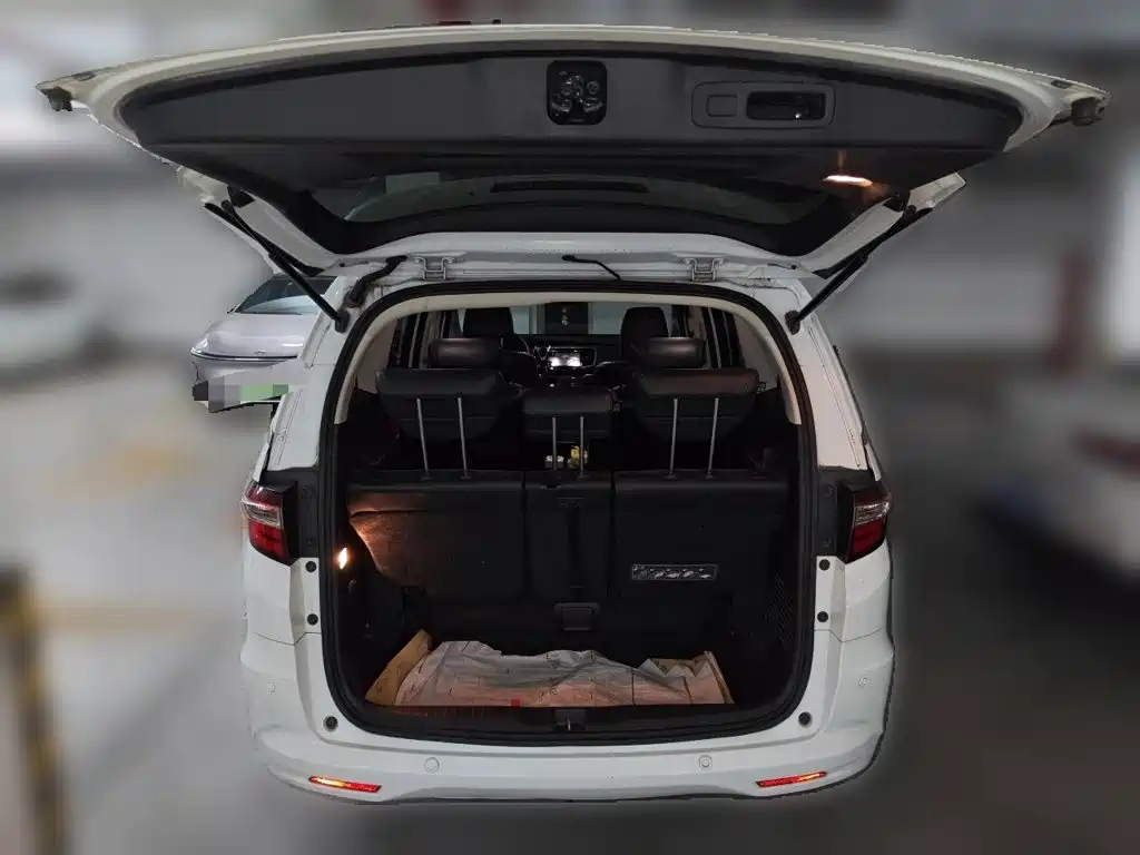 Honda Odyssey 2017 — фото 10