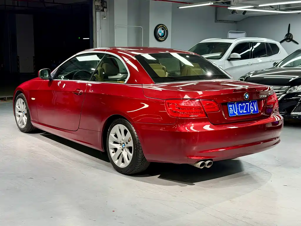 BMW 3 Series 2011 — фото 10