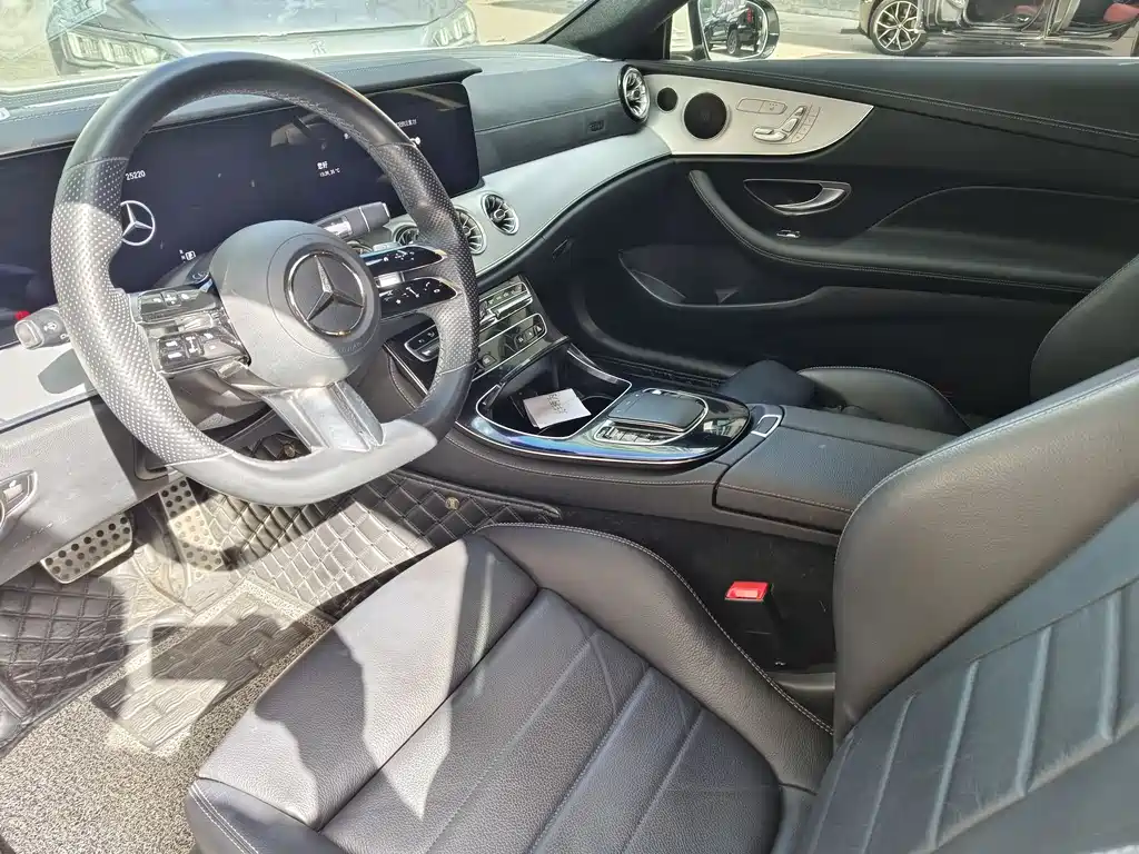 Mercedes-Benz E-Class 2021