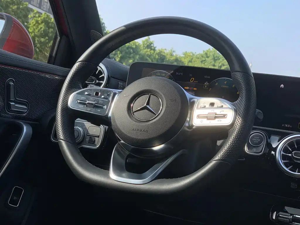 Mercedes-Benz A-Class 2023 — фото 20