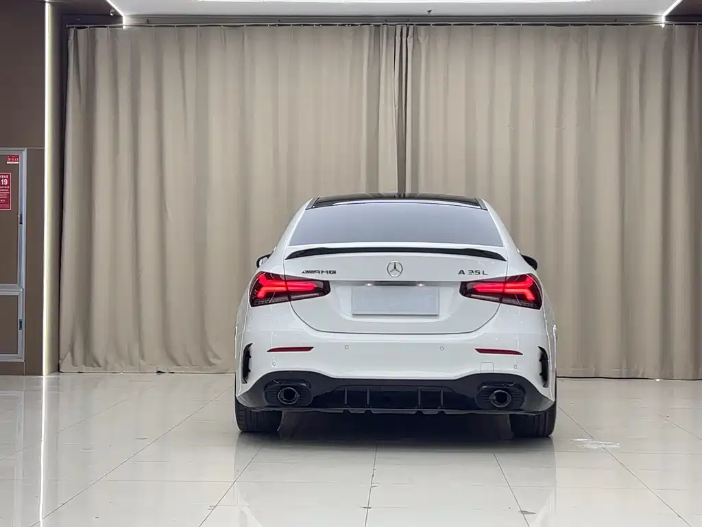 Mercedes-Benz A-Class AMG 2023 — фото 16