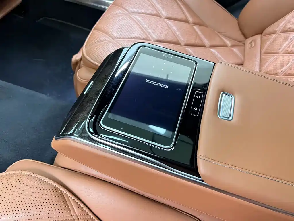 Mercedes-Benz Maybach S-Class 2022 — фото 15