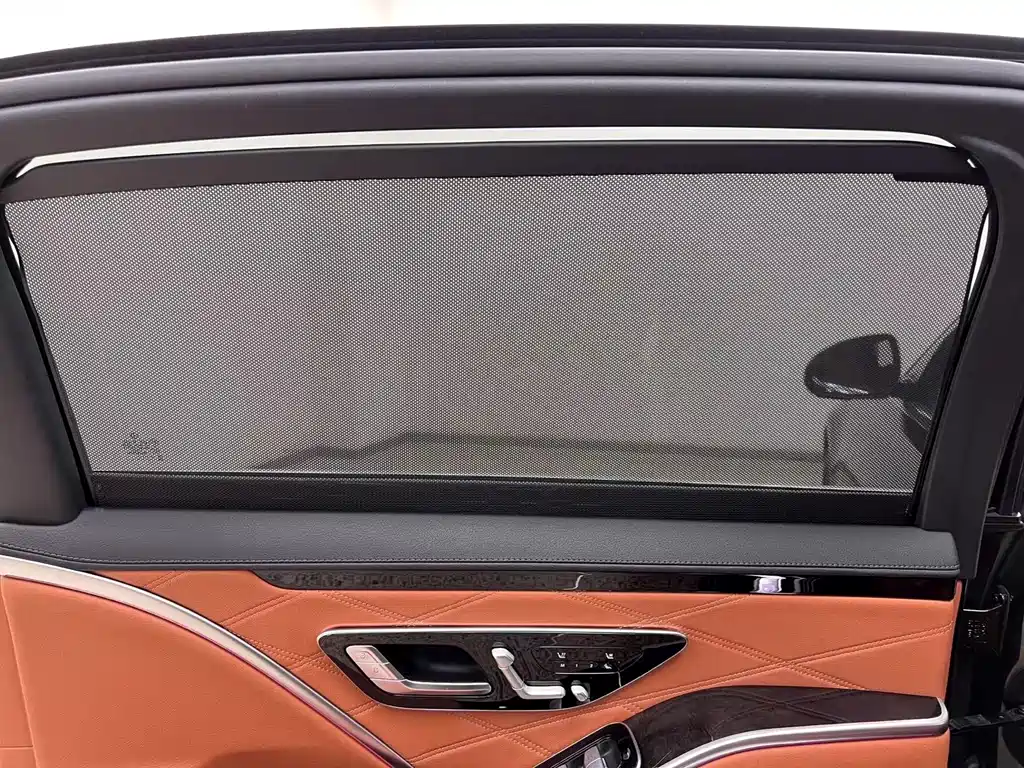 Mercedes-Benz Maybach S-Class 2022 — фото 12