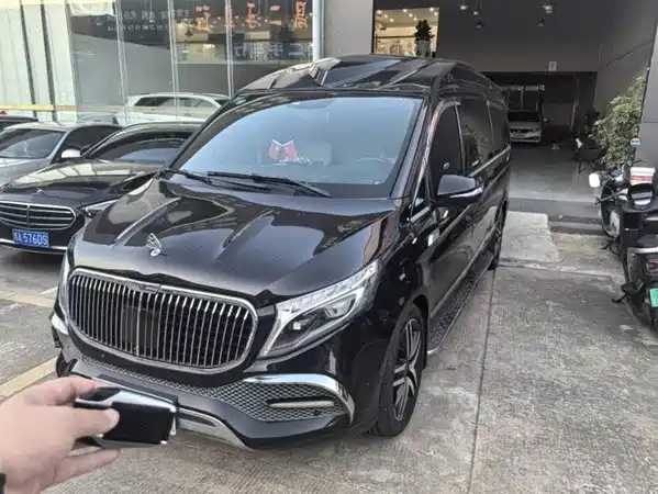 Mercedes-Benz V-Class 2017