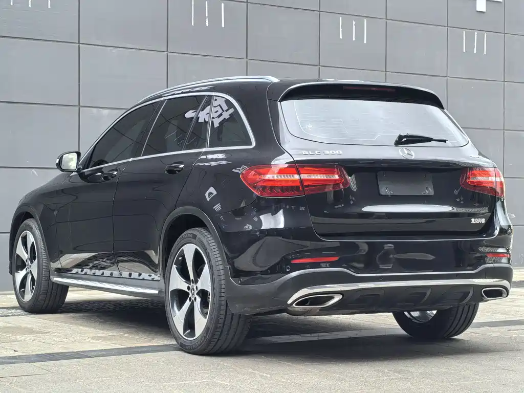 Mercedes-Benz GLC 2018 — фото 37