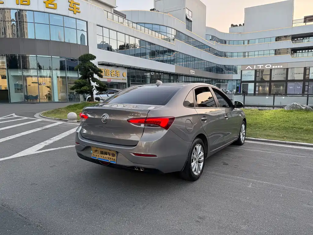 Buick Excelle 2018 — фото 9