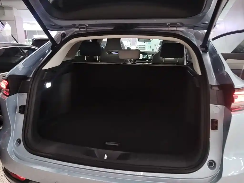 Changan UNI-K Smart Electronic Idd 2022 — фото 19