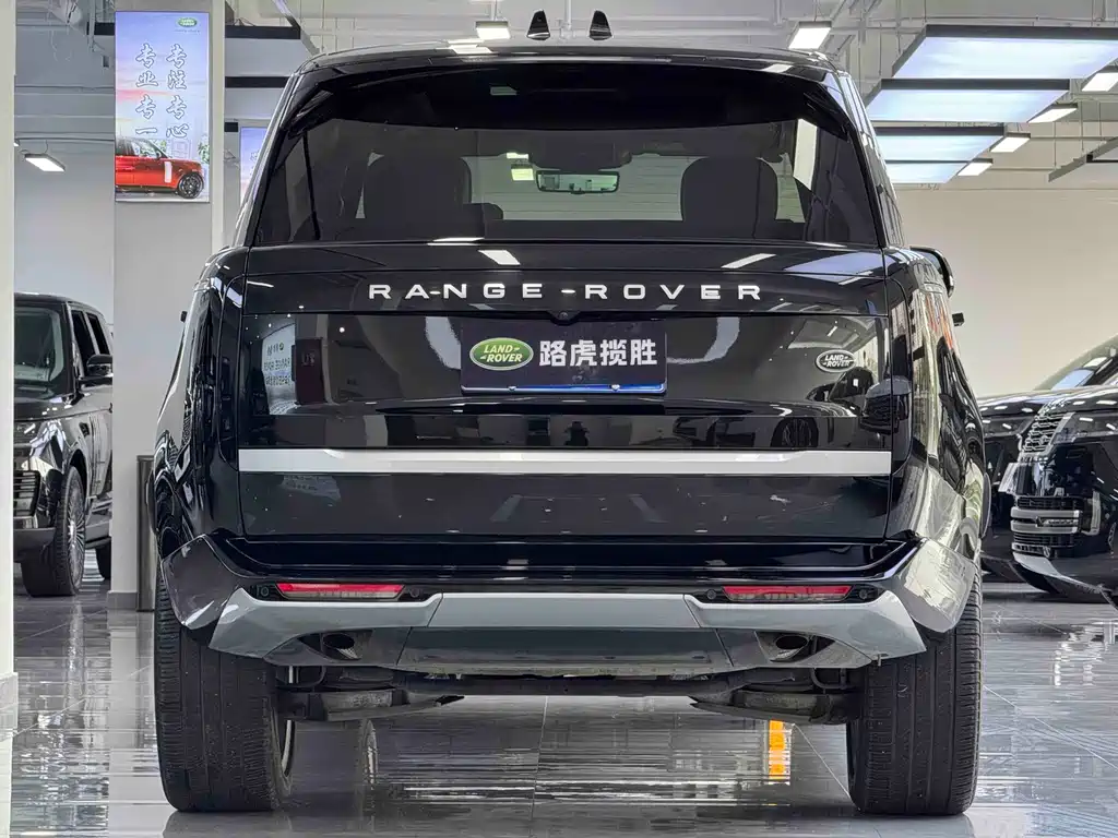 Land Rover Range Rover 2024 — фото 20