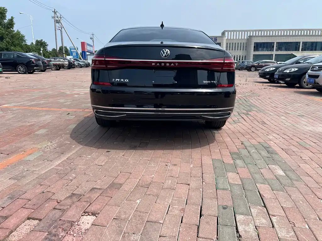 Volkswagen Passat 2022