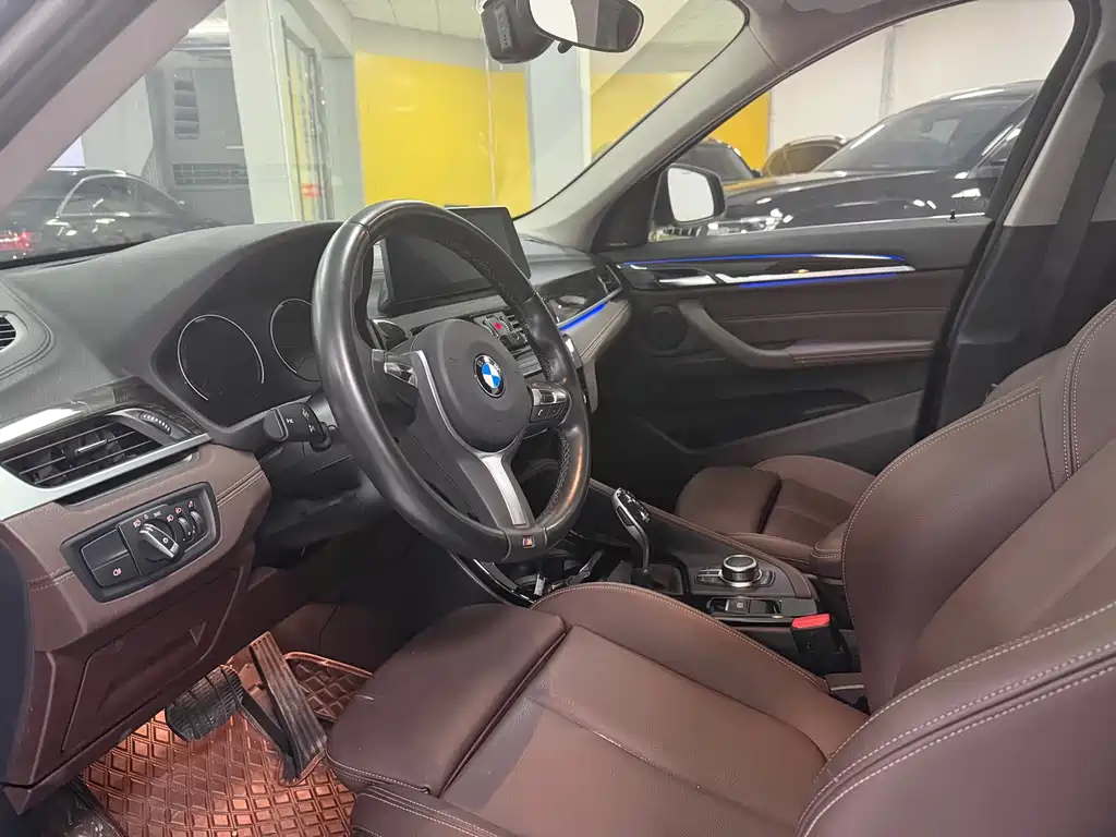BMW X1 2020 — фото 4