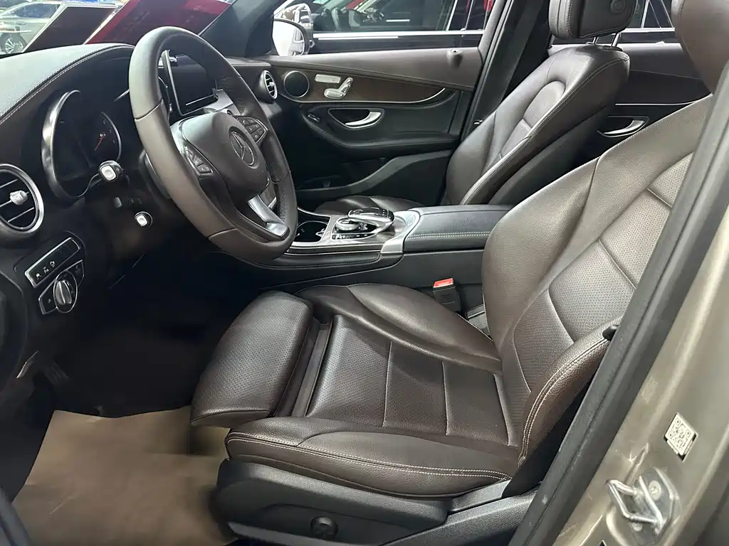 Mercedes-Benz GLC 2019 — фото 13