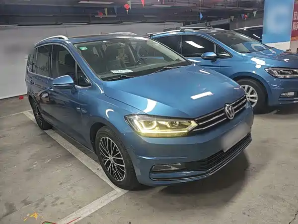 Volkswagen Touran 2016