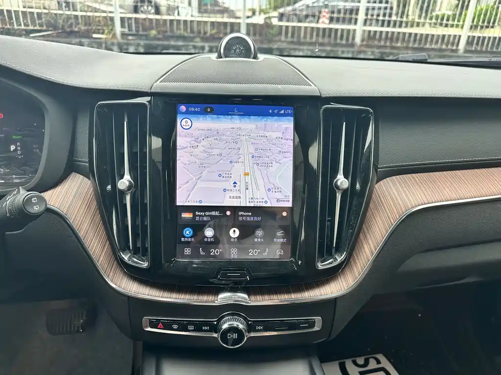 Volvo XC60 PHEV 2024 — фото 10