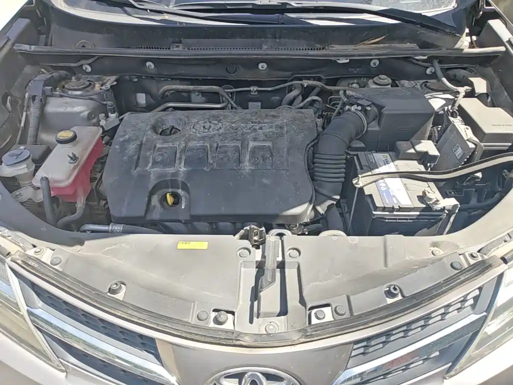 Toyota RAV4 2015 — фото 20