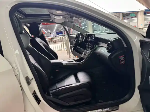 Mercedes-Benz C-Class 2020