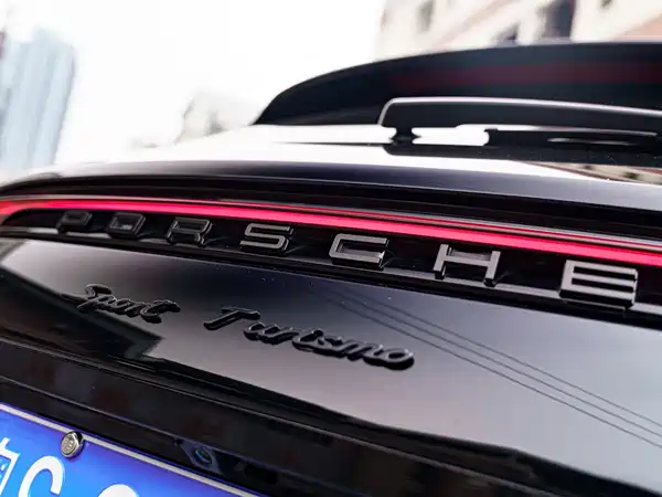 Porsche Panamera 2022
