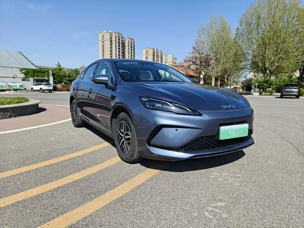BYD Seal 05 DM-i 2025 — фото 3