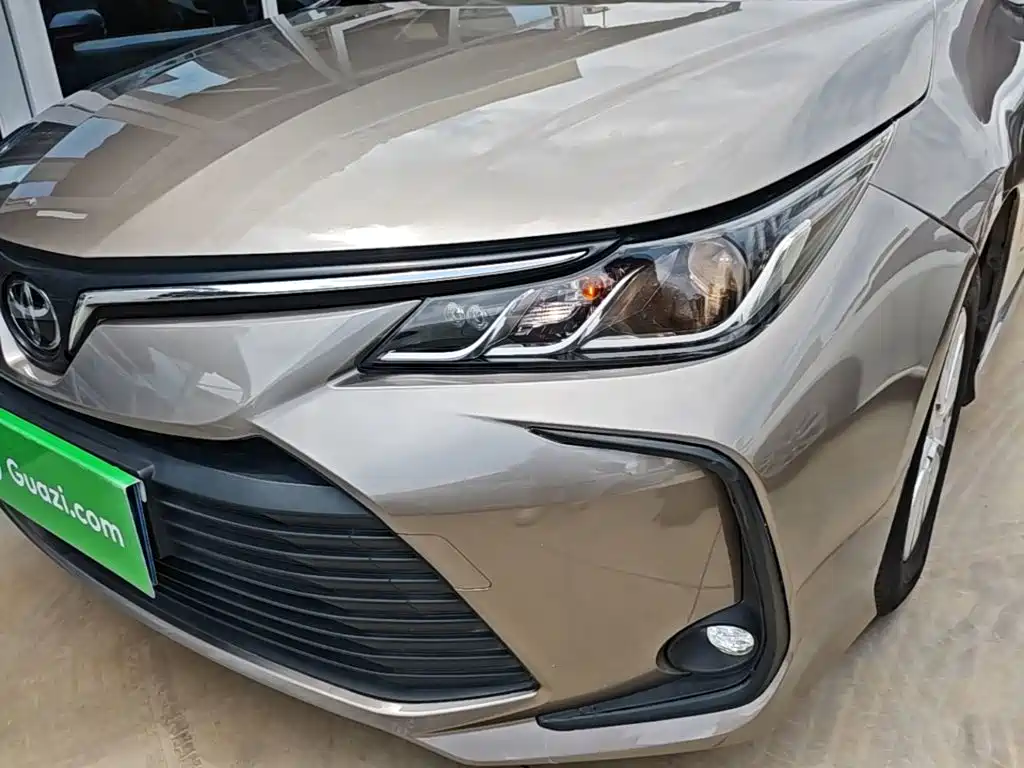 Toyota Corolla 2023 — фото 24