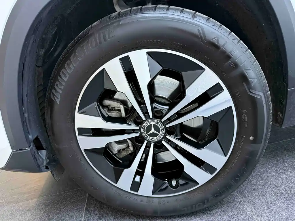 Mercedes-Benz GLA 2023 — фото 15