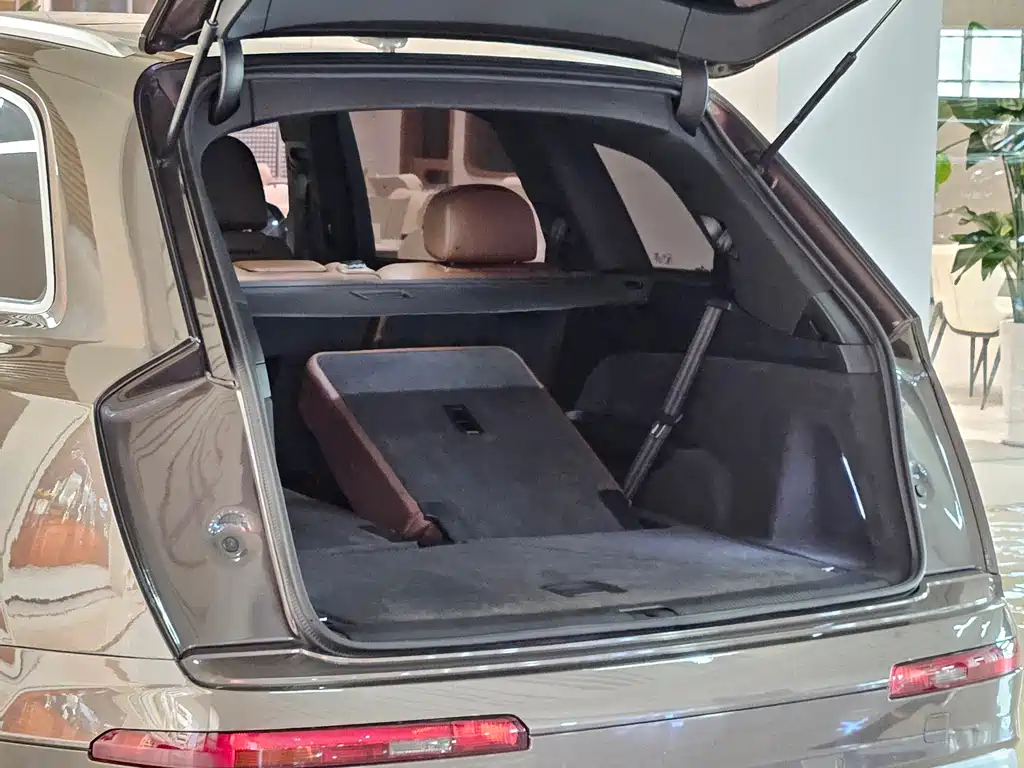 Audi Q7 2016 — фото 20
