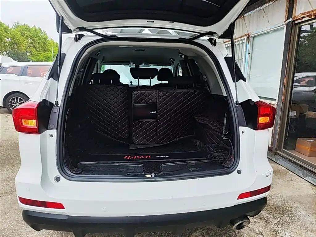 Haval M6 2017 — фото 19