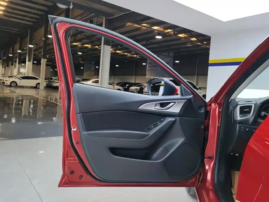 Mazda 3 Axela 2017