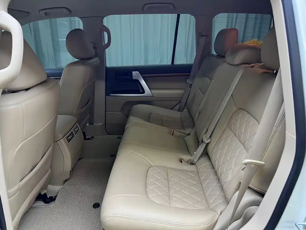 Toyota Land Cruiser 2015 — фото 17