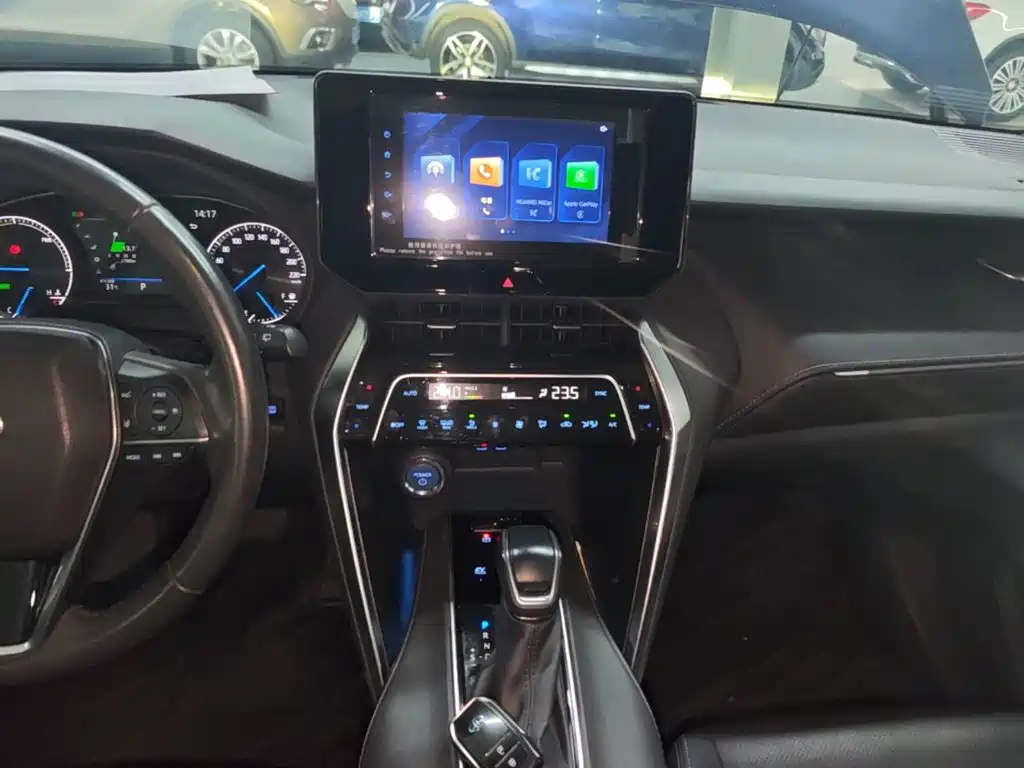 Toyota Harrier 2022 — фото 13