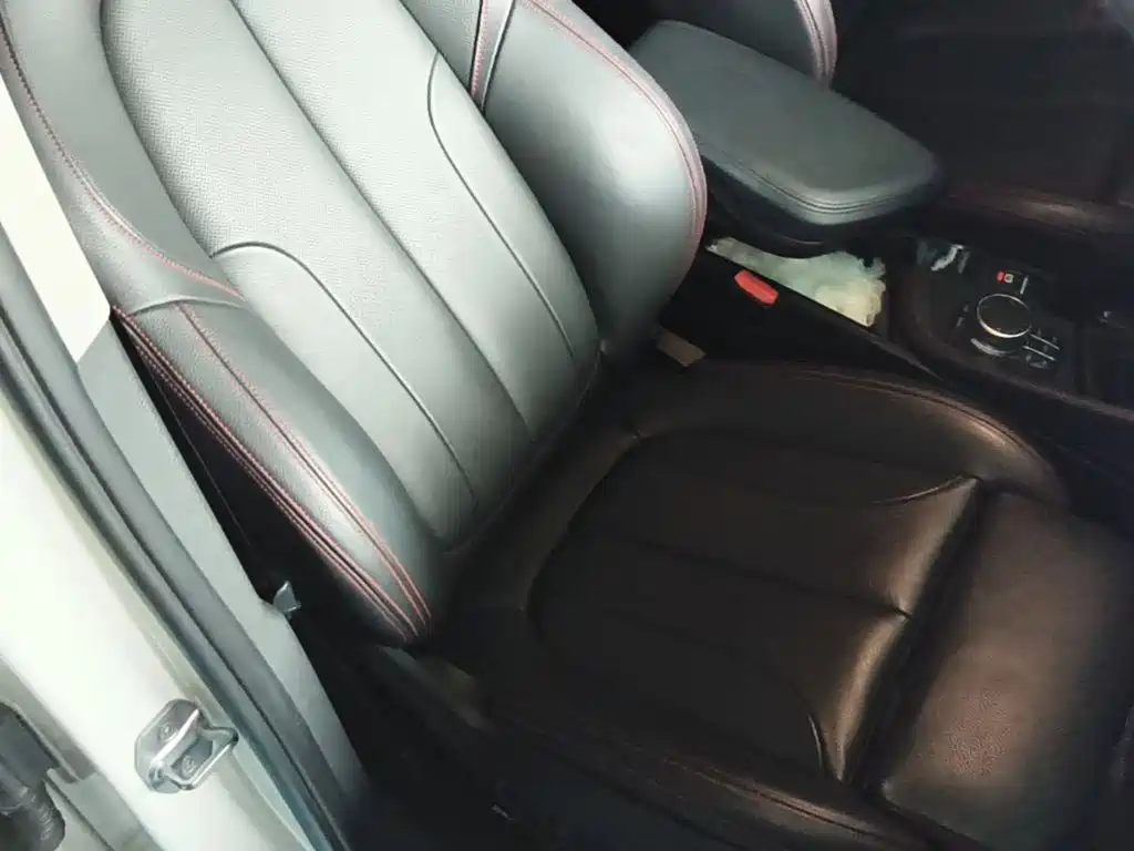 BMW X1 2016 — фото 19
